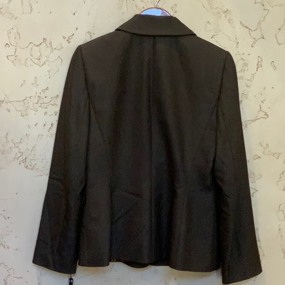 Tahari blazer - Picture 3 of 3